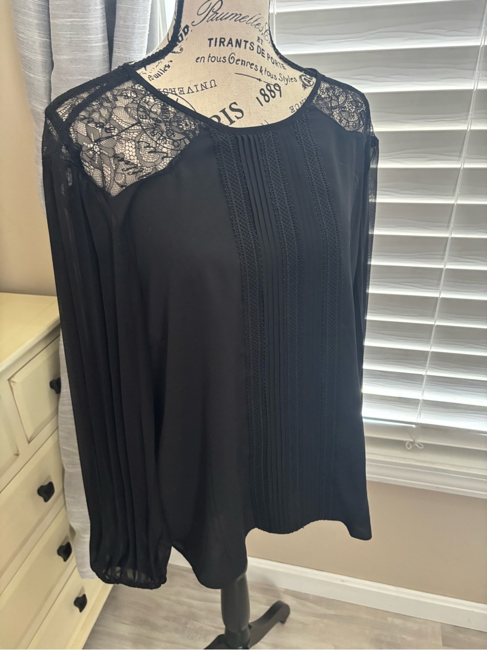 Express Black Lace-Yoke Long Sleeve Blouse